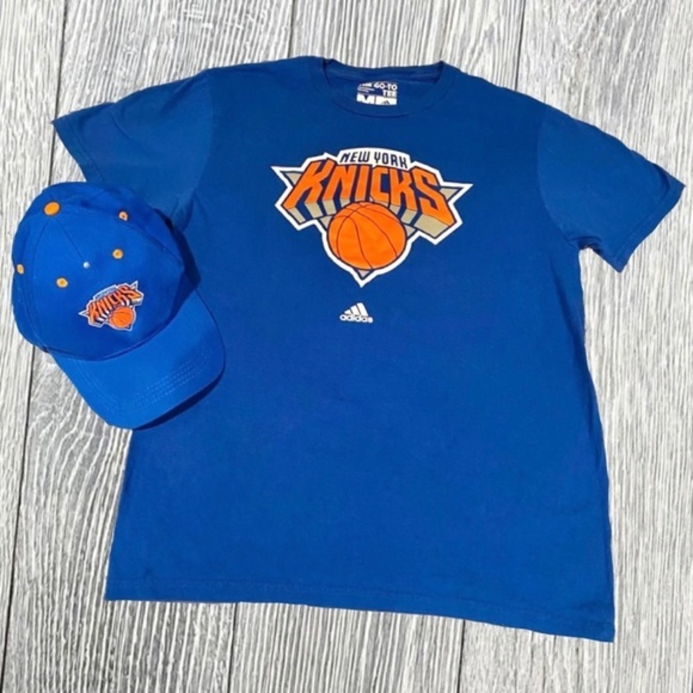 New York Knicks Tee & Cap